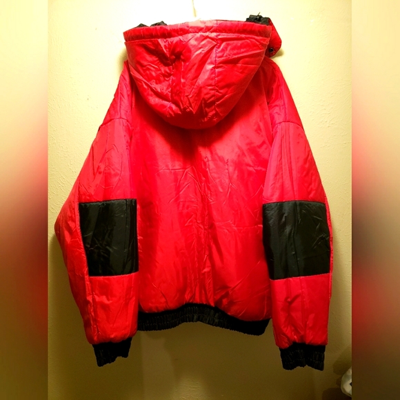 NCAA Wisconsin Badgers Stitched Pro Player Reversible Jacket Size 2XL XXL - Picture 2 of 4